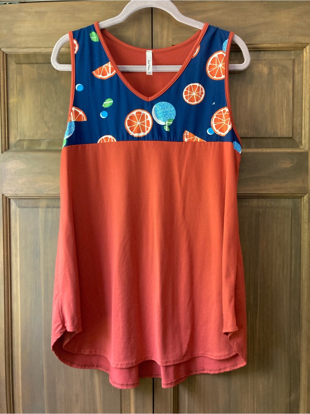 5/$15 Cool Melon Orange & Fruity Tank Top XL